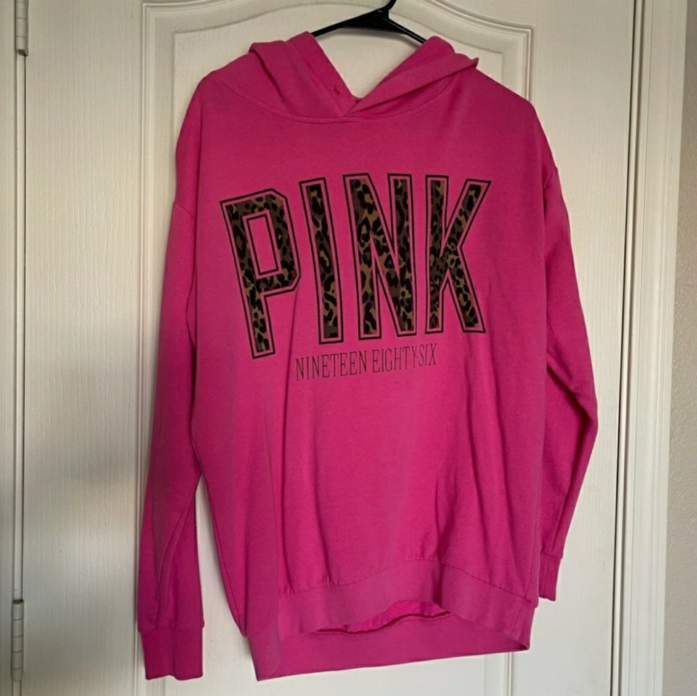 VS Pink Cheetah oversized hoodie